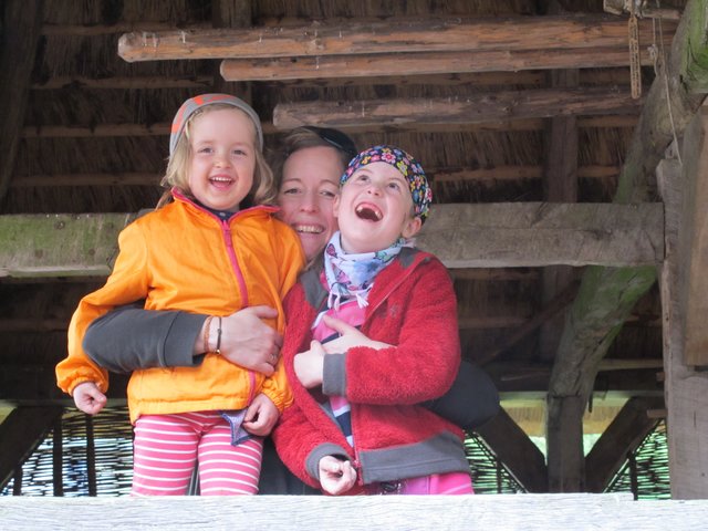 Julia Wesseloh mit Lisa und Kaya