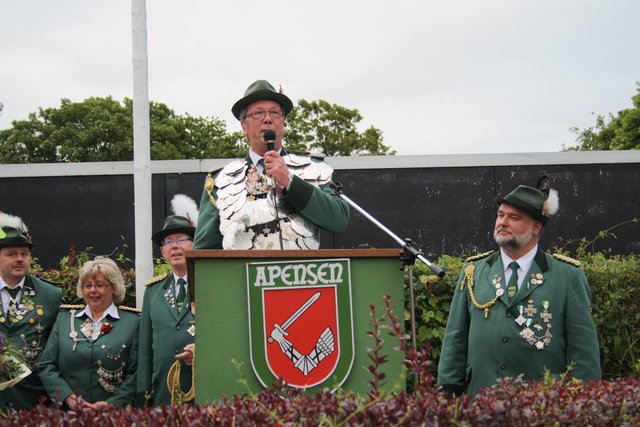 Die erste Ansprache des neuen Königs Helmut Sadelfeld