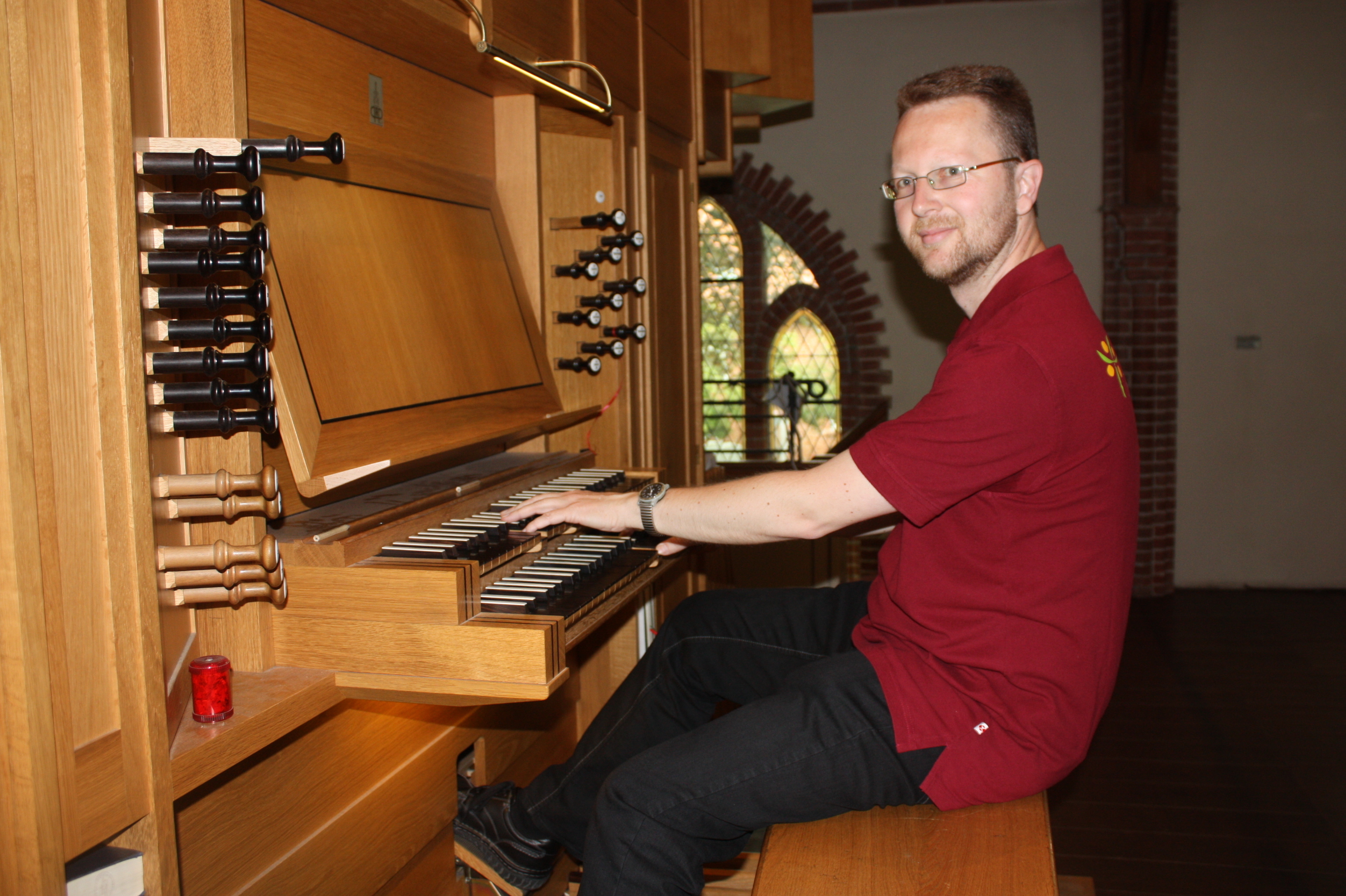 Hier ist er in seinem Element: David Schollmeyer an der Orgel der St. Paulus-Kirche