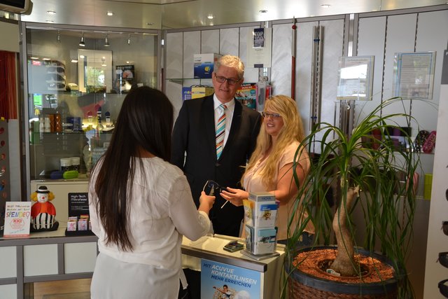 Zum optimalen Service gehört eine gute Beratung. Das Team von Optiker Meins legt größten Wert auf eine individuelle und ausführliche Beratung