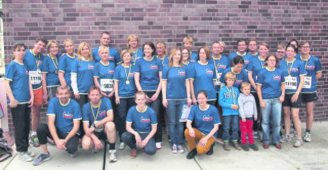 Das Team der "Galerie Apotheke" mit weiteren Läuferinnen und Läufern | Foto: oh