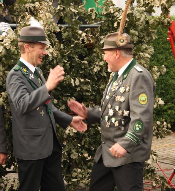 Es ist entschieden: Der neue König wurde soeben proklamiert