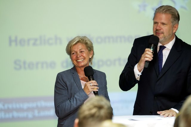 Silvia Neid und Moderator Peter Michael Zernechel | Foto: Andreas Tamme