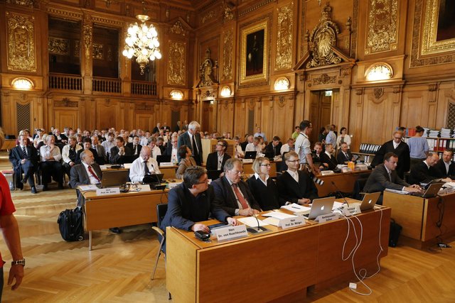 Volles Haus im pompösen Gerichtssaal in Leipzig | Foto: Walter Rademacher
