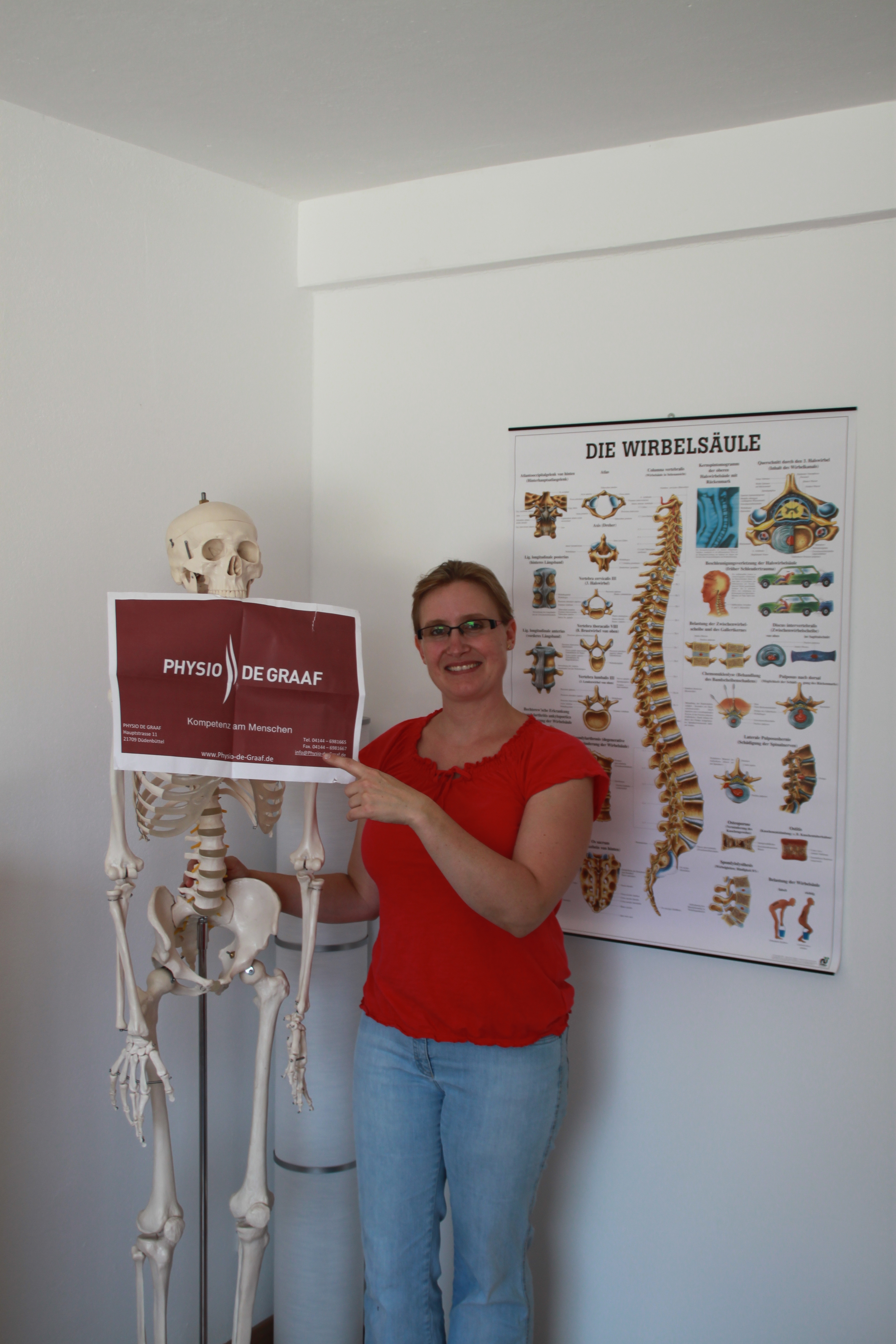 Marienel Demuth-de Graaf in ihrer neuen Praxis für Physiotherapie in Düdenbüttel