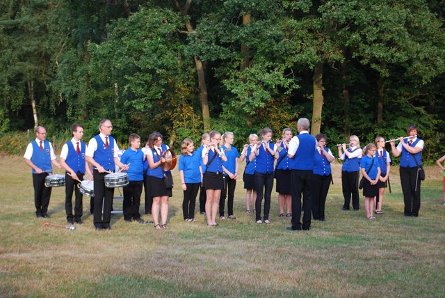 Der Spielmannszug Wittorf unterhielt bei der Proklamation musikalisch