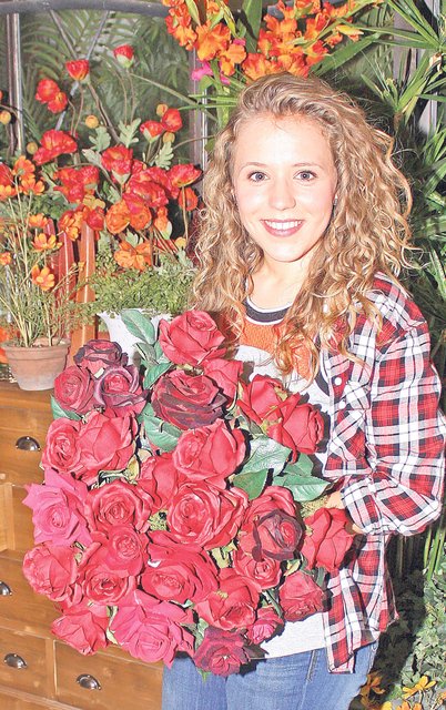 Fühlt sich wie in einem Traum: Lara-Maria ist ab sofort in der neuen Staffel von "Rote Rosen" zu sehen