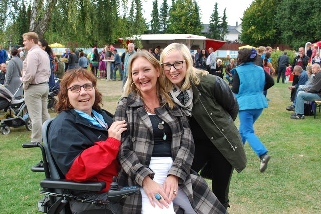 Hatten Spaß beim Fest (v. li.): Rosi Geginat, Tamara Boos-Wagner und Nadja Weippert