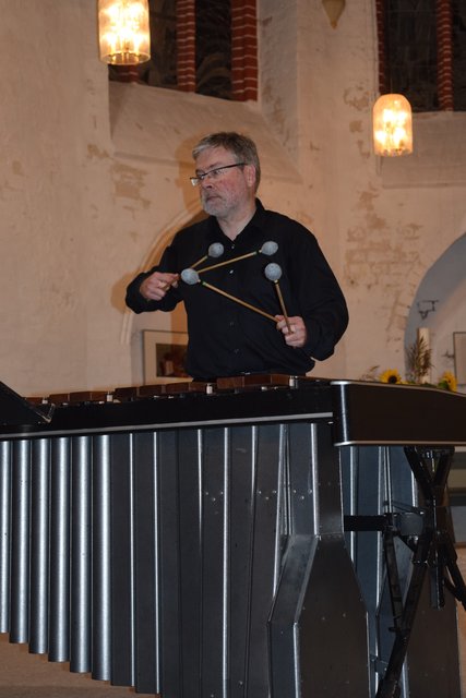 Zauberte ungeahnte Klänge aus einem einzigen Musikinstrument: Nils Grammerstorf zeigte die hohe Kunst des Marimbaphon-Spielens