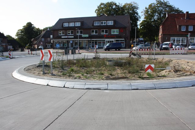 Das Bauwerk ist noch nicht einmal offiziell eingeweiht und schon beschädigt