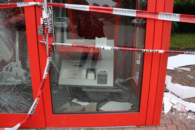 Im Inneren des Containers herrscht Chaos