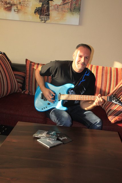 Komponiert seiner Metal-Songs auf der Couch: Marc Nickel