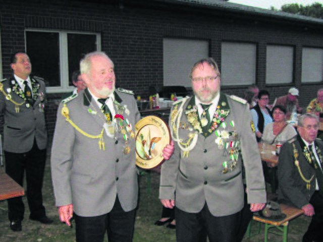 Hans-Peter Heinsen (li.) und sein Adjutant Eckhard Heinsen | Foto: oh