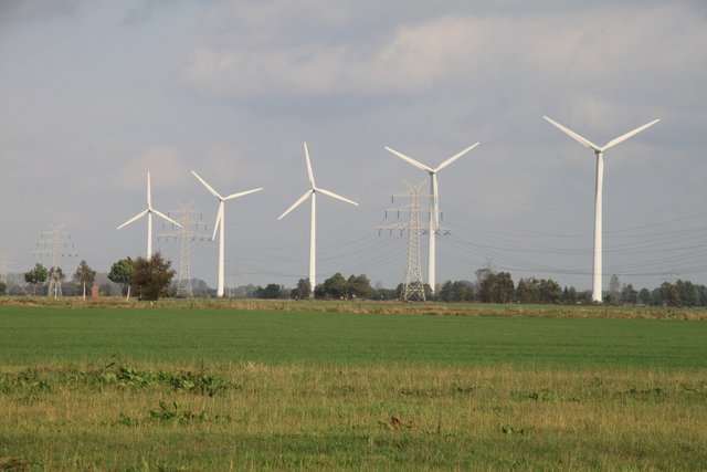 Der Windpark in Bützflethermoor soll um drei deutlich höhere Anlagen erweitert werden