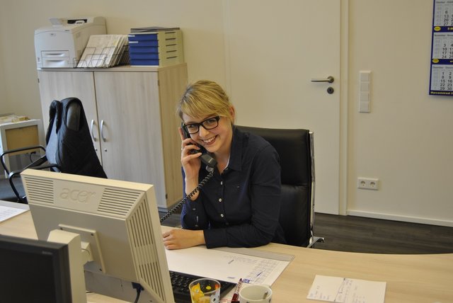Henrike Holst arbeitet in der Fruchtagentur Altes LAnd | Foto: oh