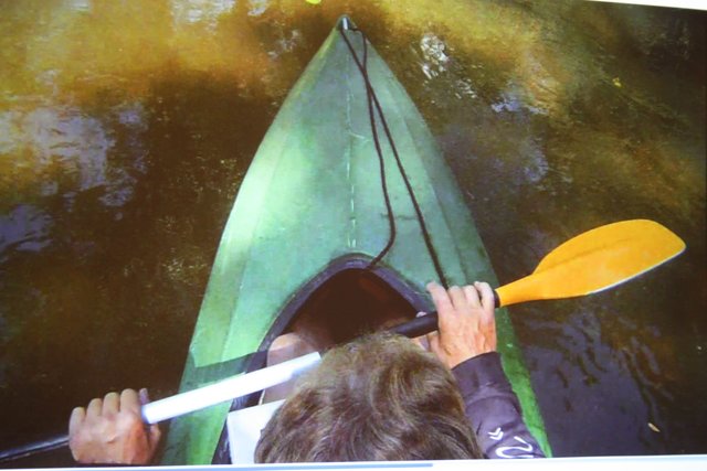 Einige Kilometer legte Werner Schmidt im Paddelboot