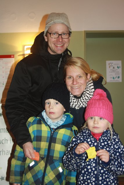 Claudia und Dominik Schregmann waren gemeinsam mit ihren Kindern Ferdinand und Paula nach Hanstedt gekommen