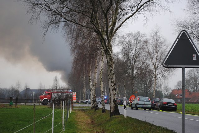 Schon von weitem war der Rauch des Feuers zu sehen