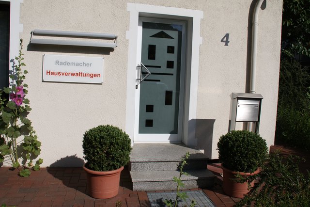 Die Firma Rademacher Hausverwaltung befindet sich zentral in Buxtehude direkt am Schafmarkt