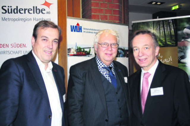 Beim Neujahrsempfang in Hittfeld dabei (v. li.): René Meyer und Wilfried Seyer aus der Geschäftsführung der WLH sowie Sparkassen-Vorstand Heinz Lüers