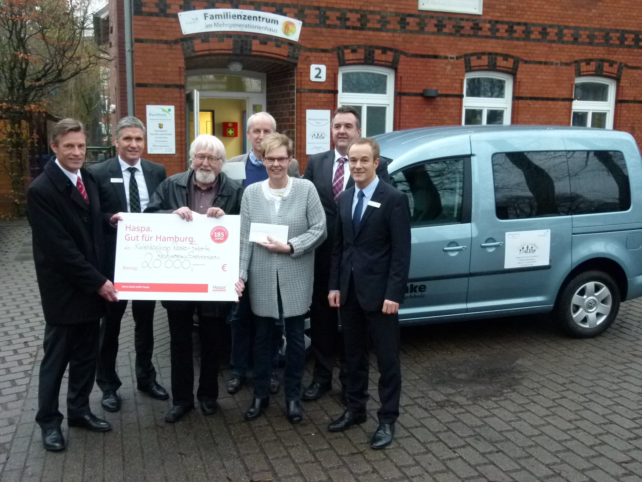 Gewinnsparen Haspa schüttet 20.000 Euro an drei Vereine aus Buchholz