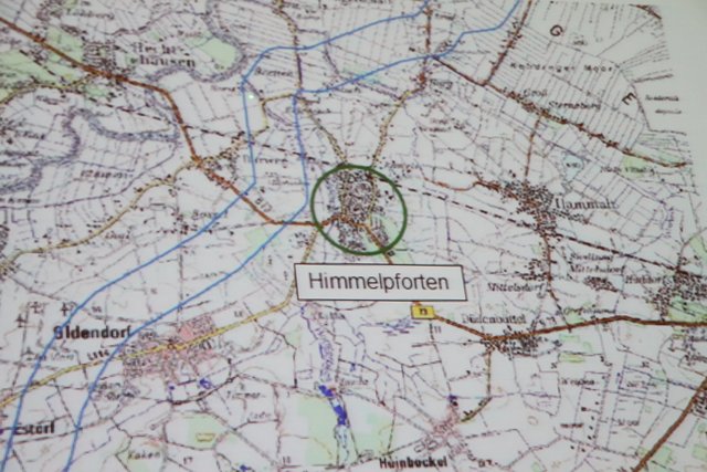 Einer der Trassenentwürfe (blauer Korridor) führt nah an Himmelpforten vorbei