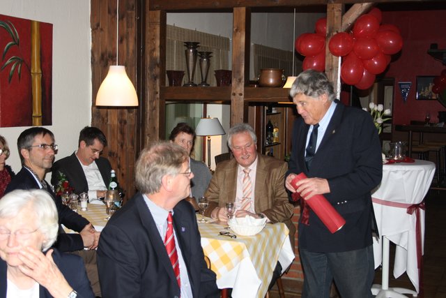 Wie jedes Jahr sammelte Schriftführer Holger Simonsen Spenden für den Verein