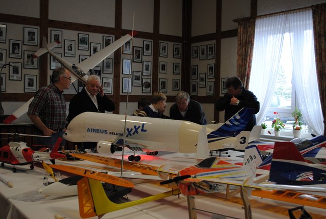 Die Modellfluggruppe Kutenholz zeigte einen Ausschnitt ihres Wirkens