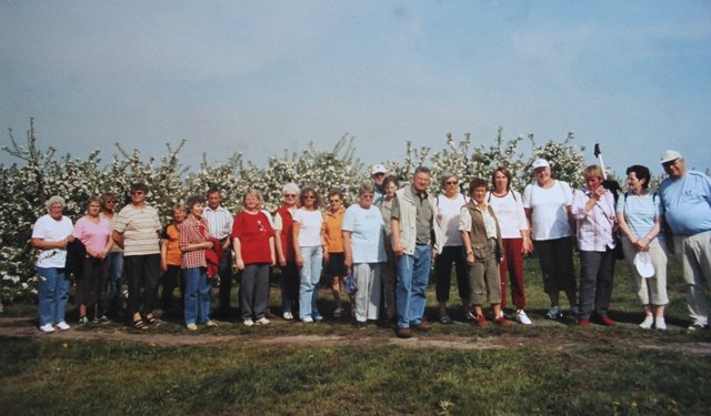 Die TuS-Wandergruppe im Alten Land | Foto: Heinrich Siems