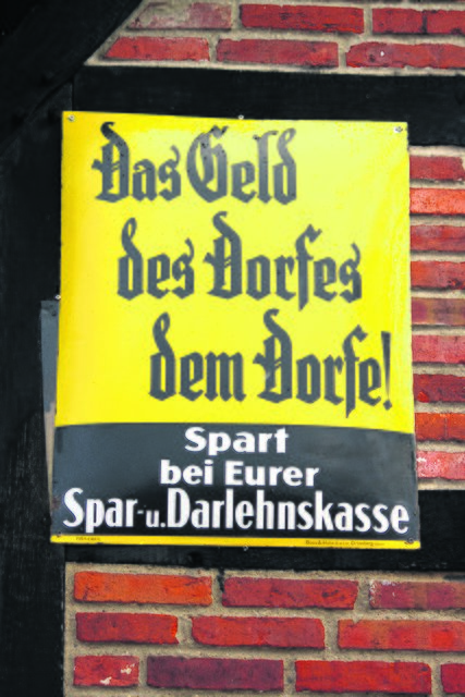 Das Emailleschild stammt aus den 1930er Jahren