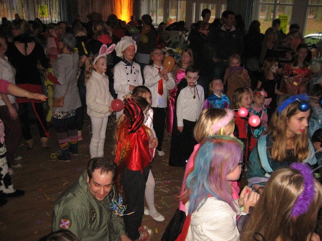 Die kleinen Faslams-Freunde freuen sich auf die Kindermaskerade am Samstag | Foto: Hendrik Meyer