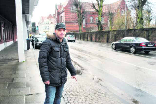 So wie hier an der Wallstraße in der Innenstadt führen einige Radwege urplötzlich auf die Straße. An dieser Stelle ist höchste Vorsicht geboten, sofern man als Radler aus Richtung „Schiffertorsstraße“ weiter auf der Wallstraße fahren möchte