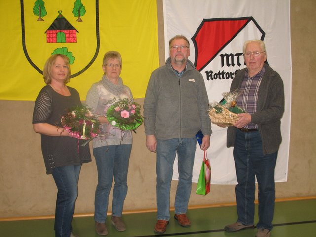 Geehrte (v. li.): Bianca Brauer, Antje Pahl, Armin Trost und Günther Friedrich