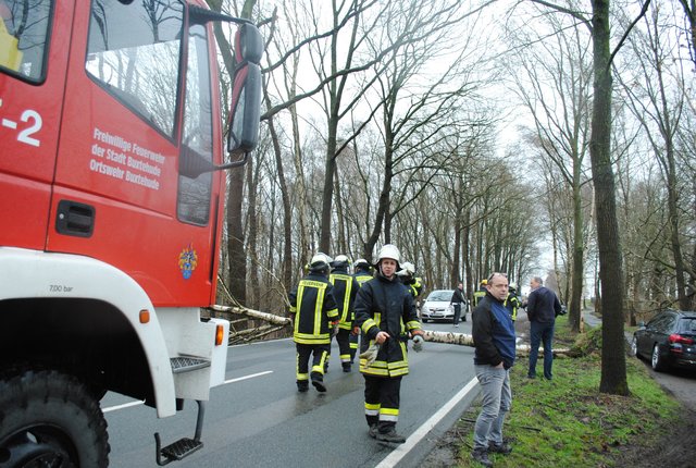 Einsatz in Buxtehude in Höhe des Esterings