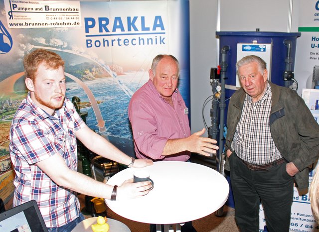 Bei der Firma Brunnen Robohm wird gefachsimpelt