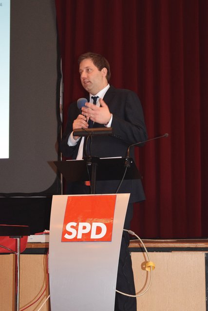Plädierte für den vorsichtigen, aber offenen Umgang mit der Digitalisierung: Lars Klingbeil