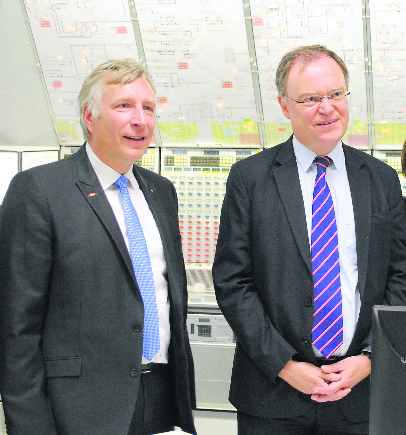 DOW-Werksleiter Dieter Schnepel und Landes-Chef Stephan Weil