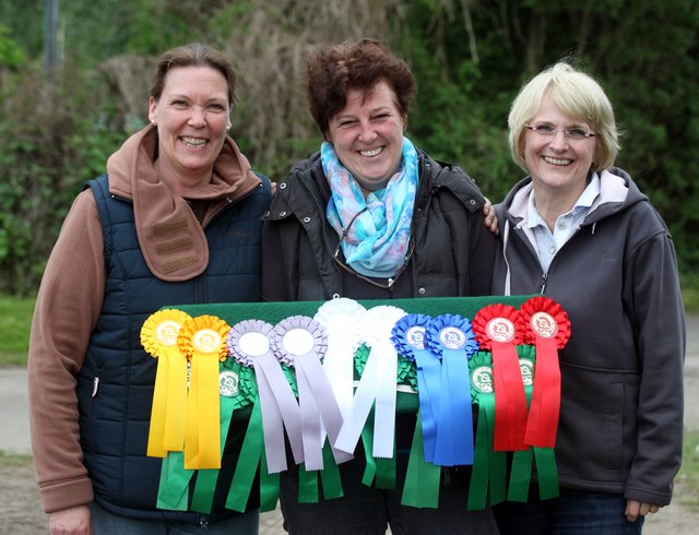 Großen Anteil am Gelingen der Veranstaltung hatten die Ehrenamtlichen des Vereins, zu denen auch (v.l.): Iris Ladd, Martina Dobat und Nicole Helk gehörten