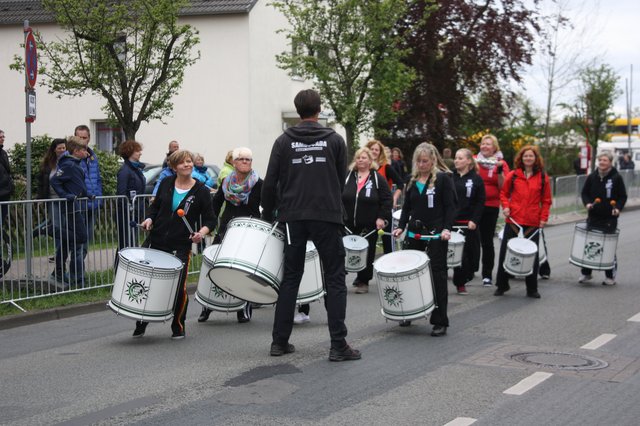 Sorgte für Stimmung: die Trommelgruppe "Sambucada"