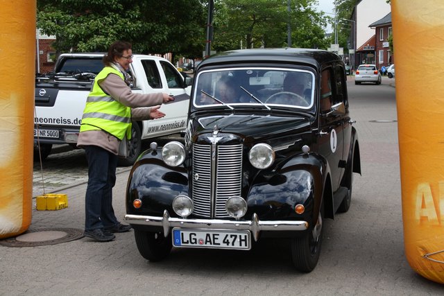 Very british: der Austin mit dem Baujahr 1947 von Siegfried Heger aus Amelinghausen