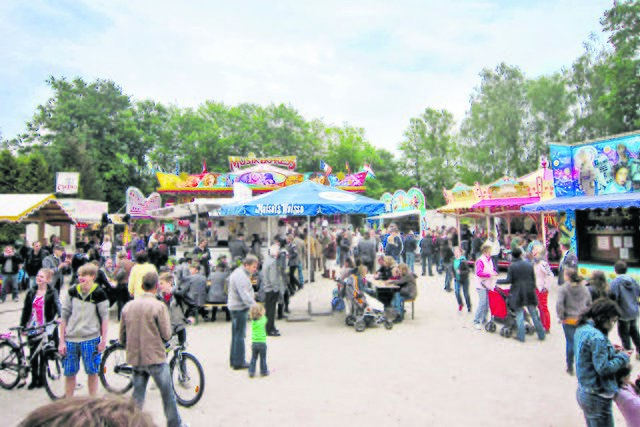 Zahlreiche Buden auf dem Festplatz | Foto: Schützenverein Jesteburg