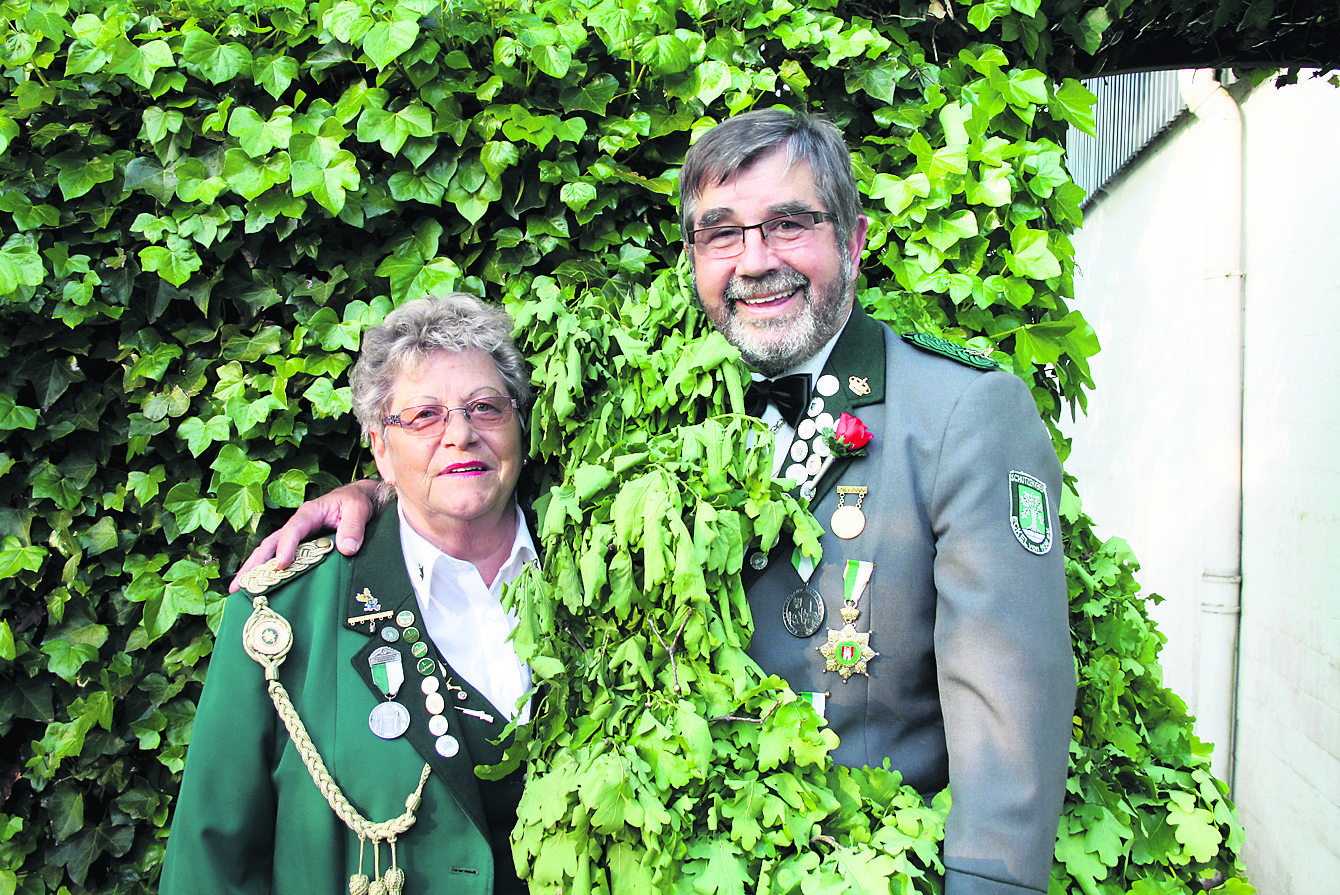 Schützenkönig Peter Molotokas mit seiner Königin Brigitte