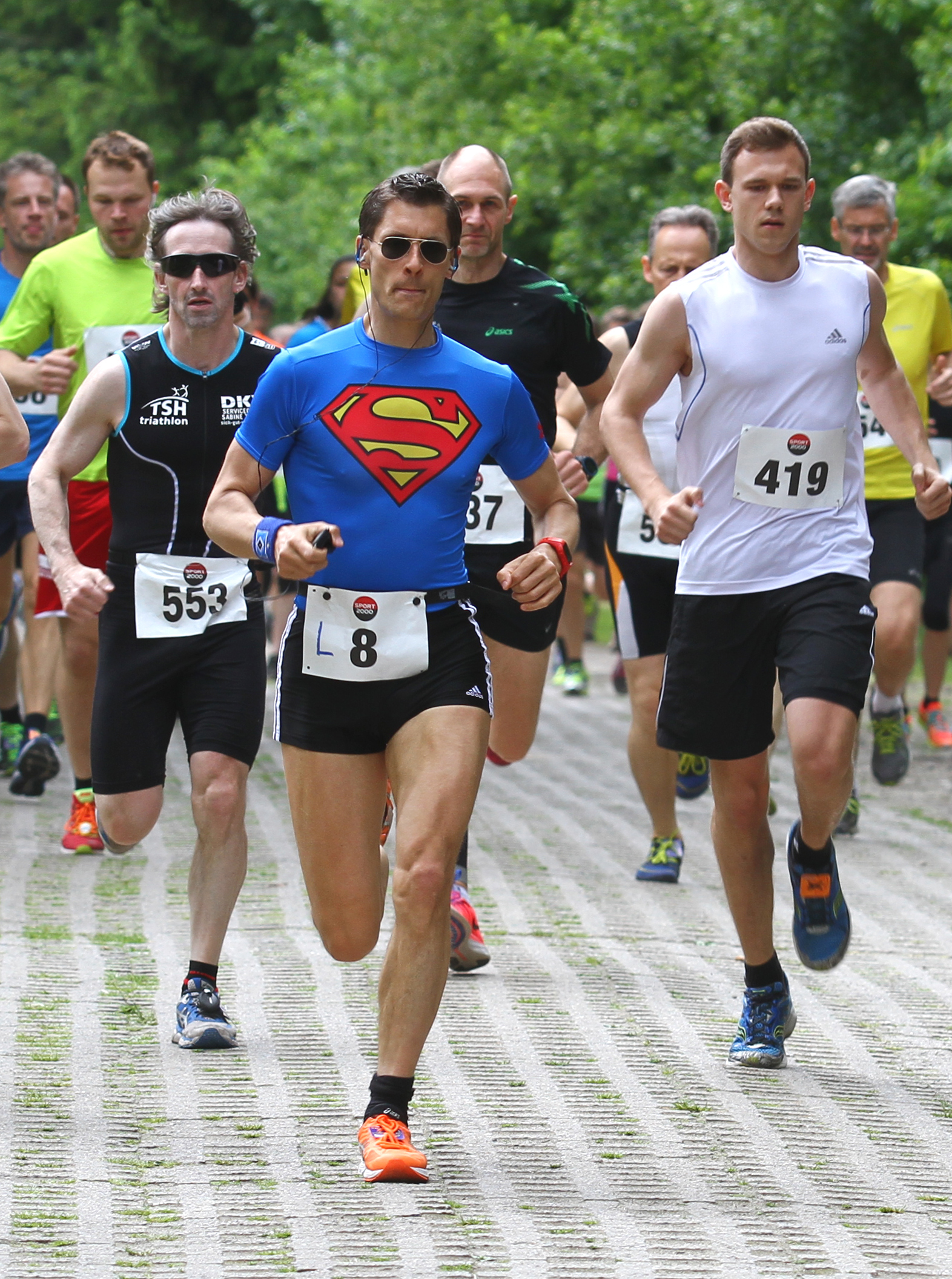 Am Start "Superman" Lars Röpke aus Hittfeld