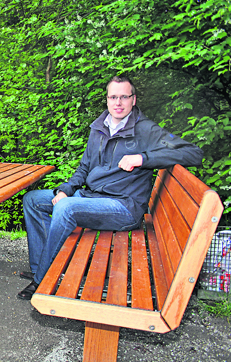 Fachbereichsleiter Holger Schölzel verlässt das Samtgemeinde-Rathaus, um in das Kreishaus zu wechseln