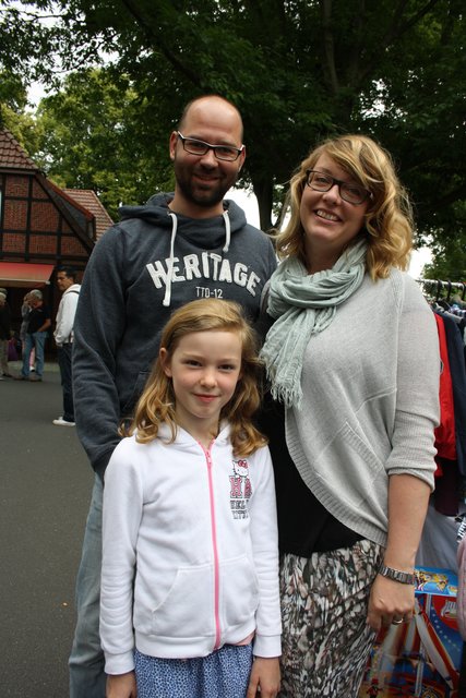 Familie Adam bummelte über den Inselflohmarkt