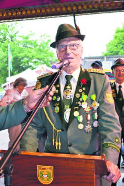Ehrenvorsitzender Hermann Tamke nahm die Proklamation vor