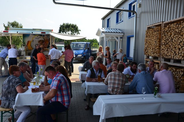 Etwa 150 Gäste waren zur Jubiläumsfeier nach Marxen gekommen | Foto: Henry Bielefeldt