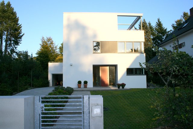 Bauhaus mit großzügiger Dachterrasse in Blankenese (2008) | Foto: WittBau