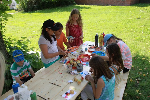 Basteln als Fest-Vergnügen für Kinder