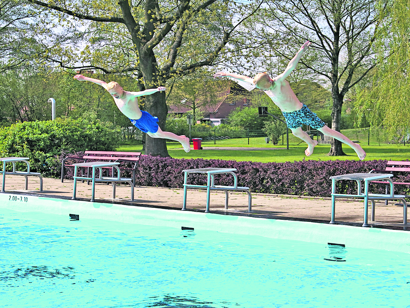 Ist der Sprung ins Tostedter Freibad bald Geschichte? Die Beratungen über die Sanierung ziehen sich weiter in die Länge